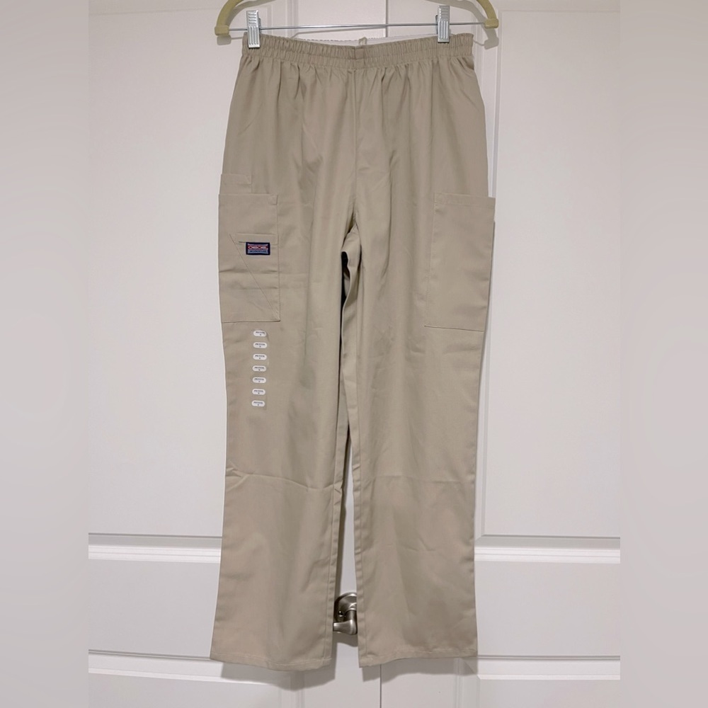 Workwear, thin khaki cargo style pants petite small